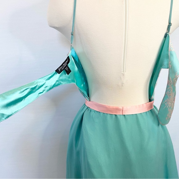 🌺SOLD🌺 90s Betsey Johnson SILK New York Chiffon Green Babydoll Slip Dress 8 - Picture 8 of 12
